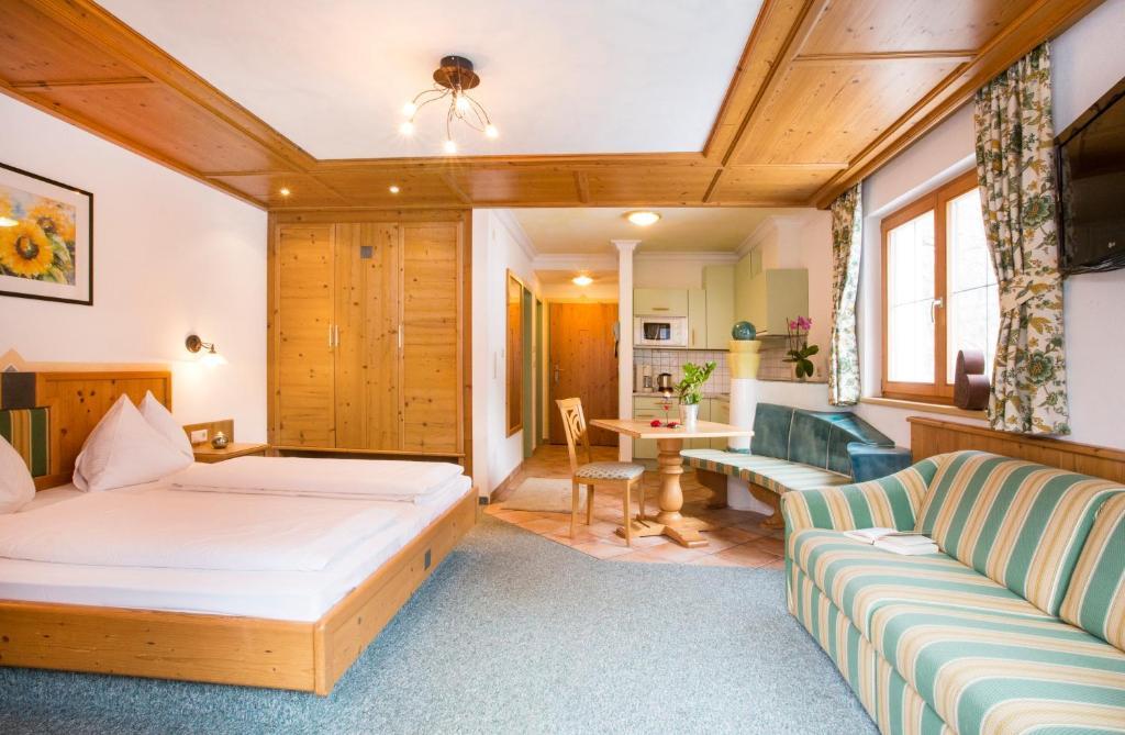 Fliana Arlberg Studios Sankt Anton am Arlberg Ruang foto