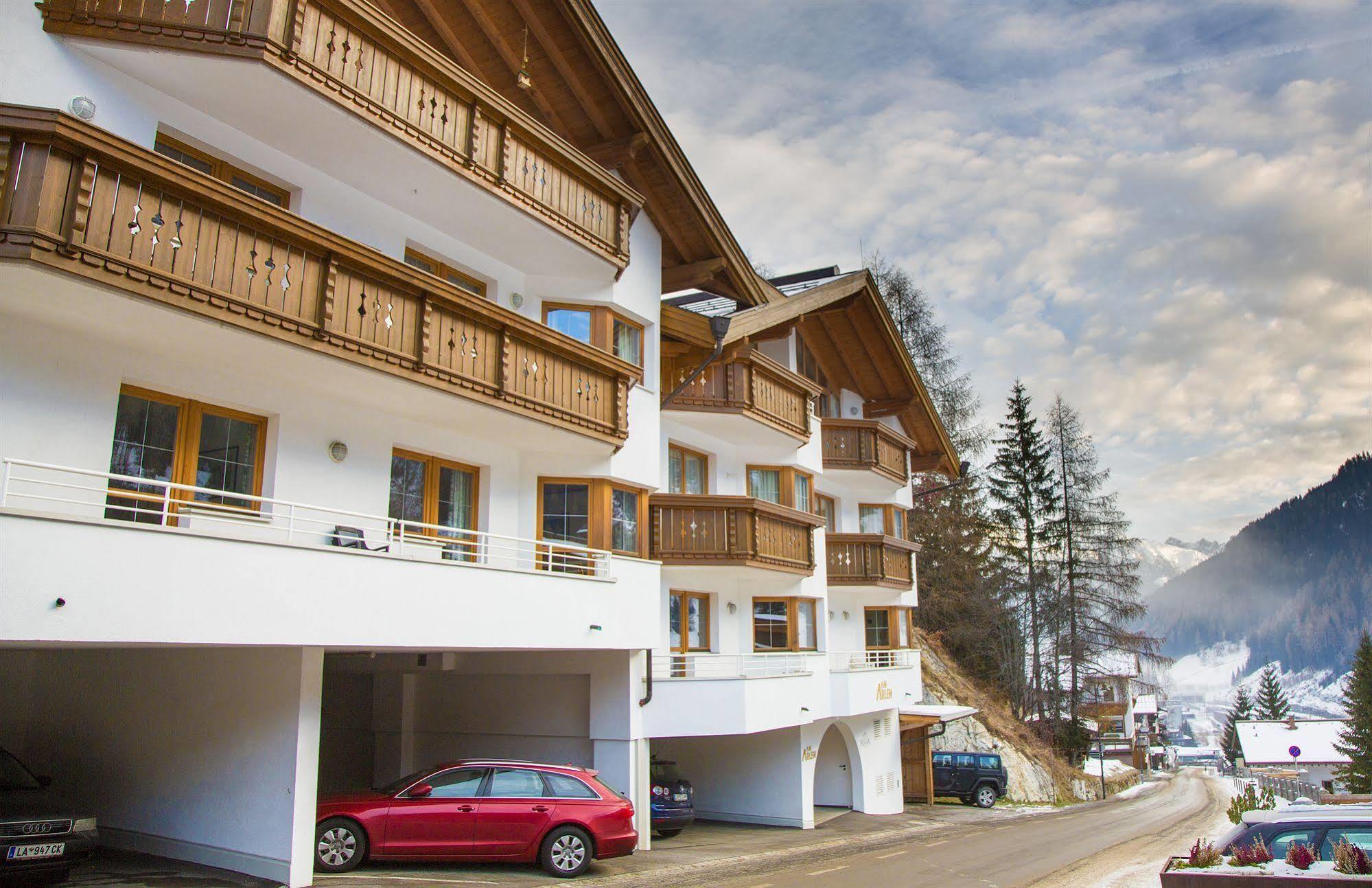 Fliana Arlberg Studios Sankt Anton am Arlberg Bagian luar foto