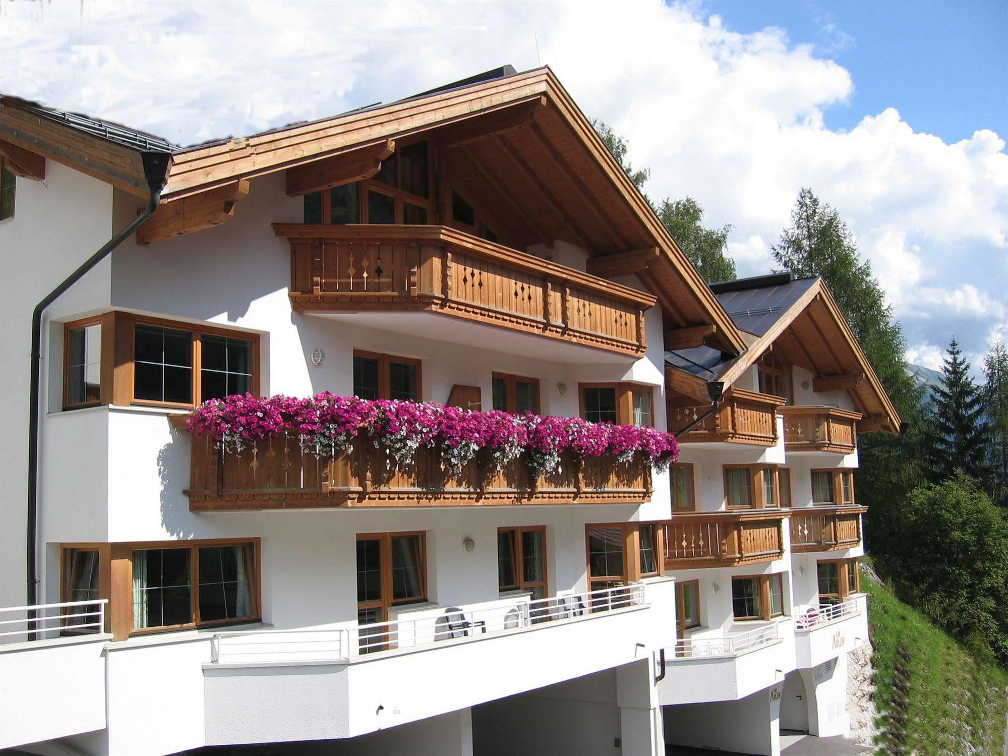 Fliana Arlberg Studios Sankt Anton am Arlberg Bagian luar foto